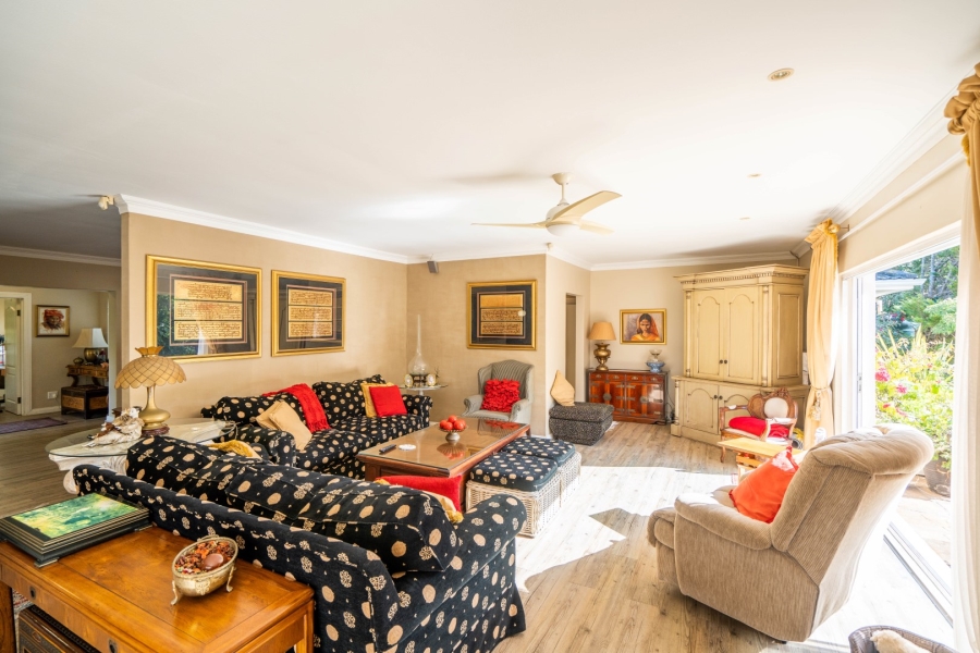 6 Bedroom Property for Sale in West Bank Eastern Cape